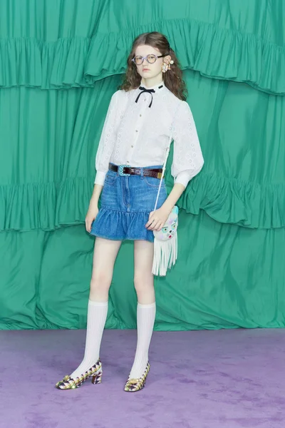 Look 70
